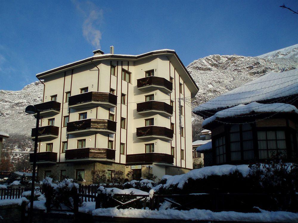 Hotel Au Soleil Сент-Винсент Экстерьер фото